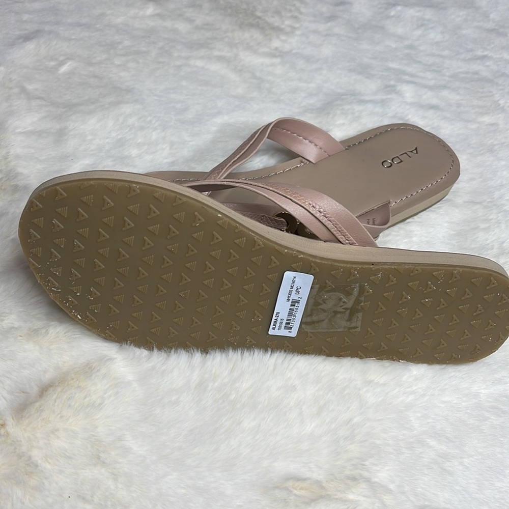 Slippers - Picture 2 of 4